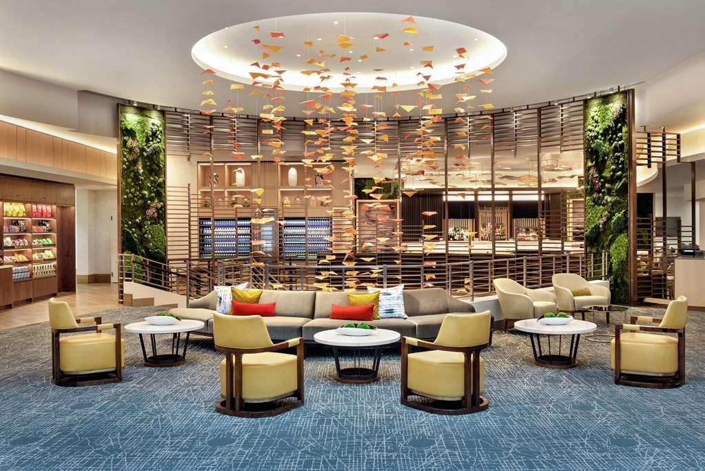 Hilton Grand Vacations Club Chicago Magnificent Mile Hotel Interior photo